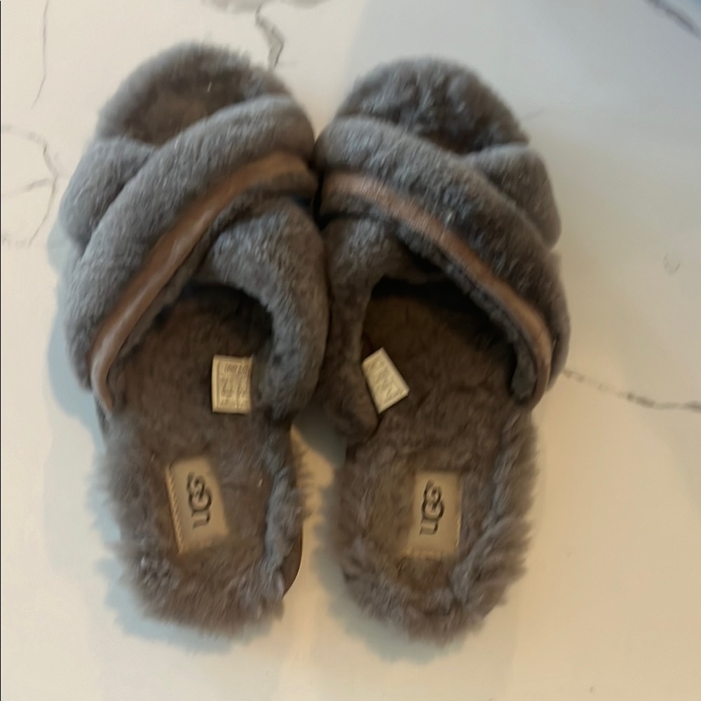 UGG Scuffita slide slippers